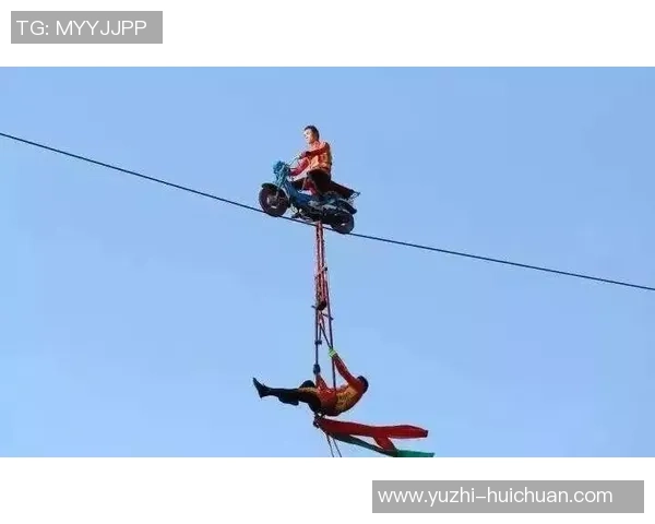 足球明星的杂技表演魅力揭秘让你惊叹不已的运动才华与艺术结合 足球明星的杂技表演魅力揭秘让你惊叹不已的运动才华与艺术结合